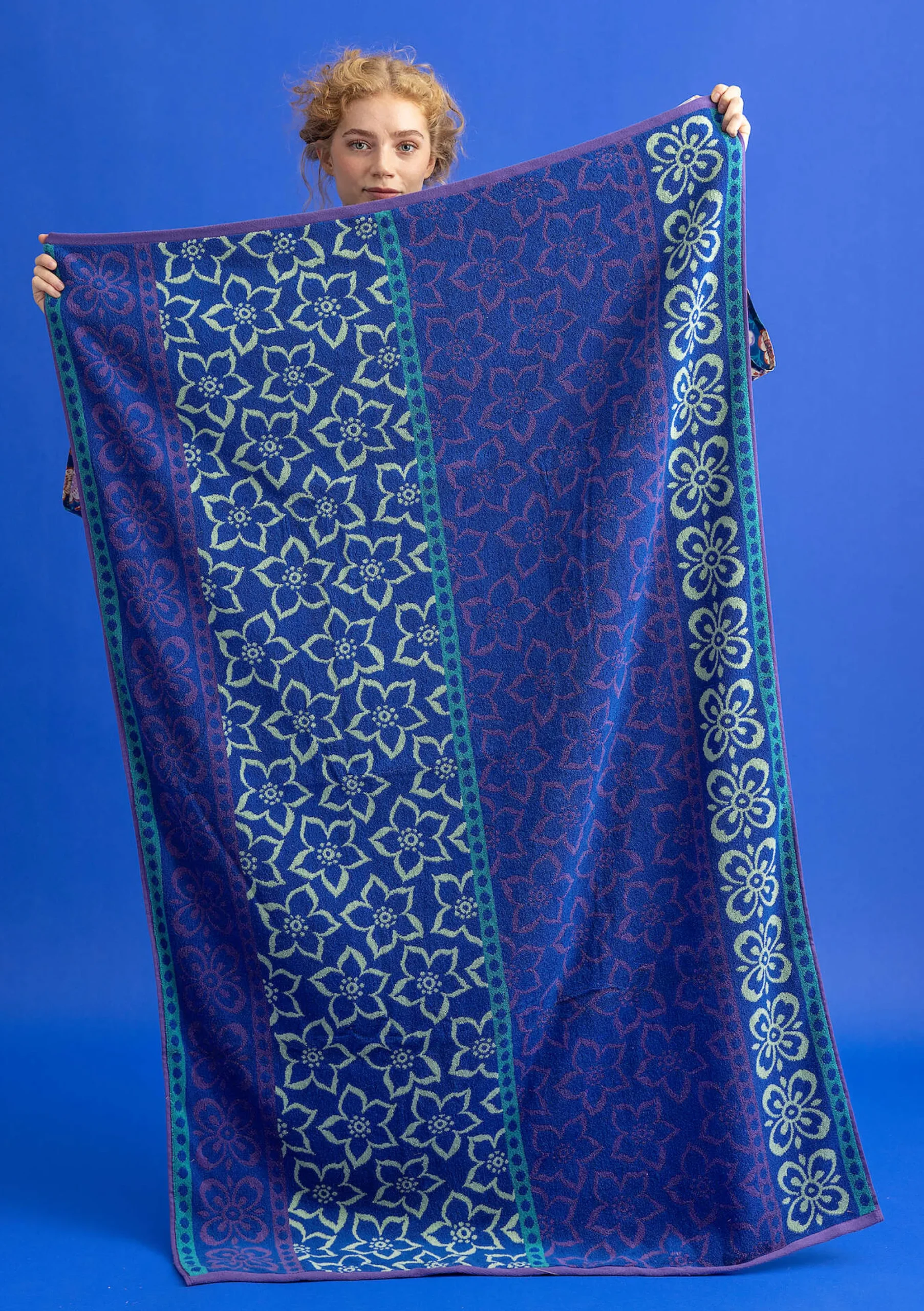 Sale Gudrun Sjödén Badetuch Stars Aus Bio-Baumwolle brillantblau