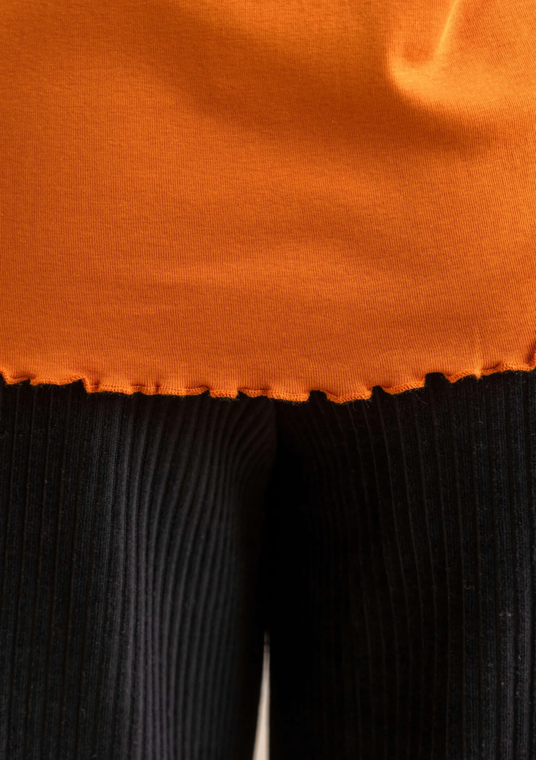 Outlet Gudrun Sjödén Jerseyshirt Aus Bio-Baumwolle masala