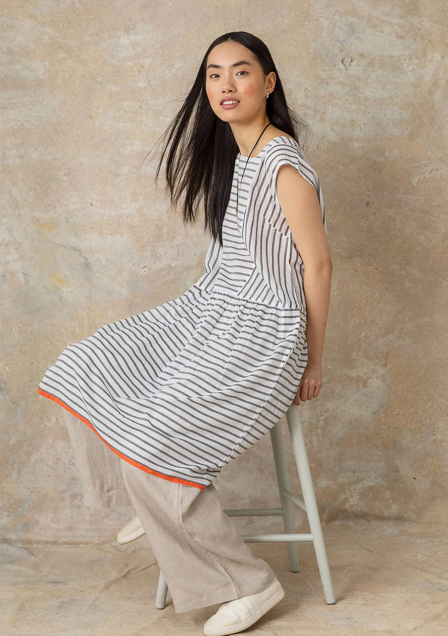Clearance Gudrun Sjödén Kleid Nord Aus Bio-Baumwollgewebe halbgebleicht