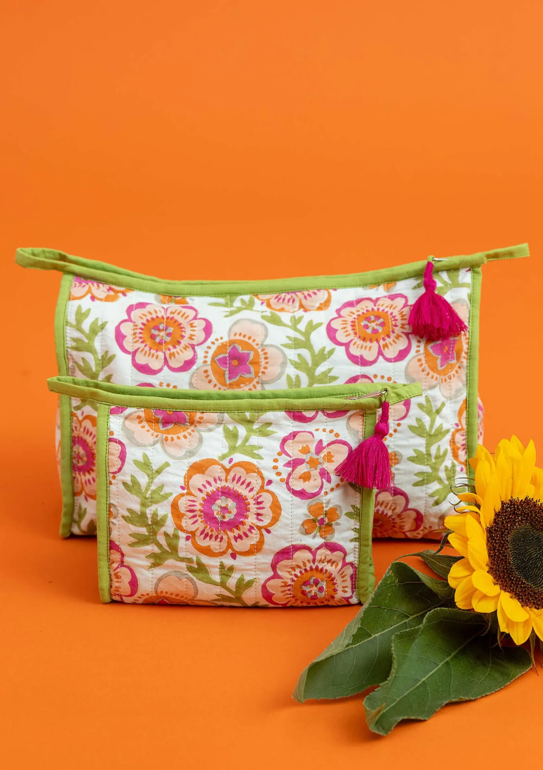 Best Gudrun Sjödén Kosmetiktasche Petals Aus Bio-Baumwolle waldgrün