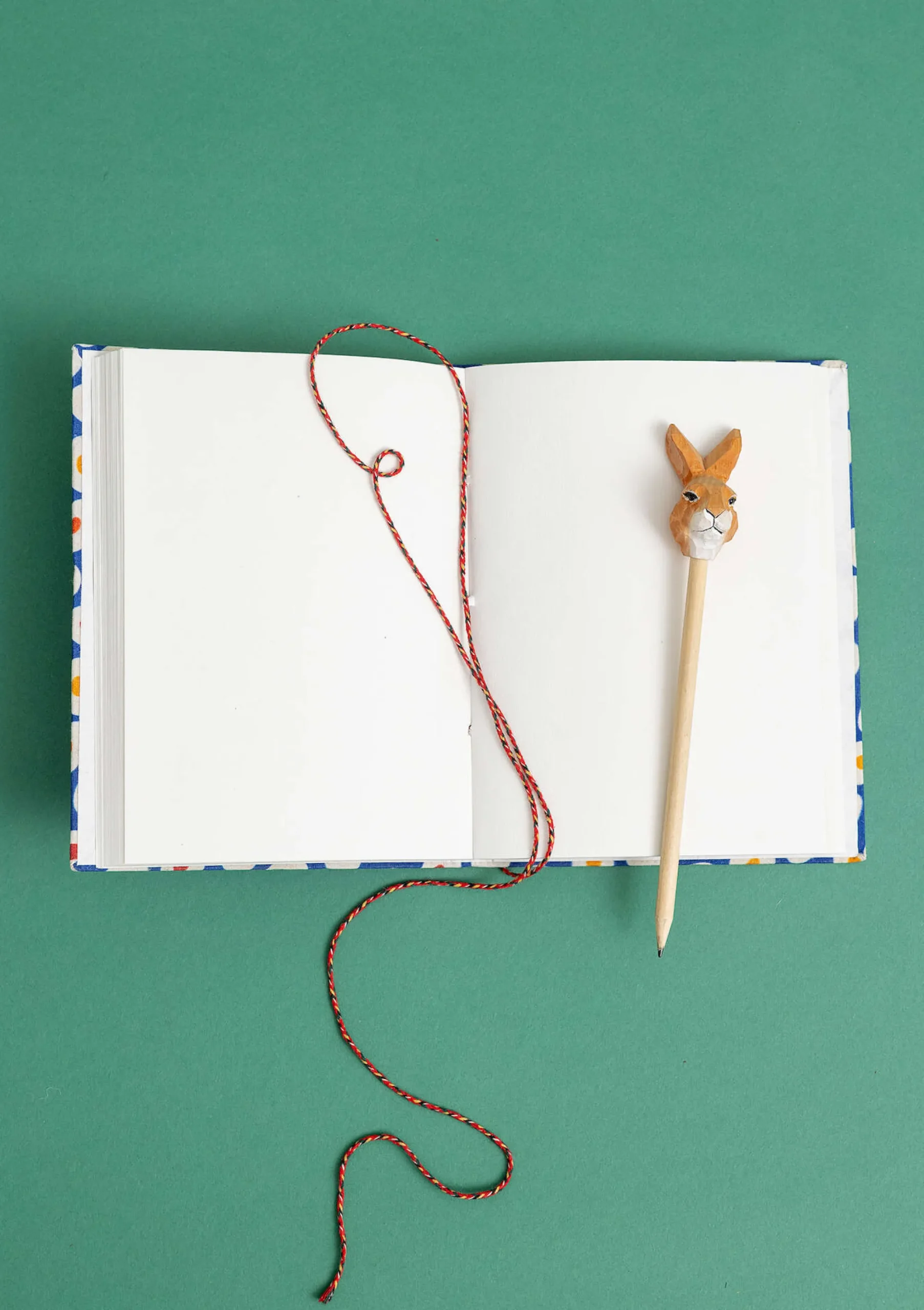 Gudrun Sjödén Notizbuch Runa Aus Papier Mit Stoffbezogenem Einband tiefblau